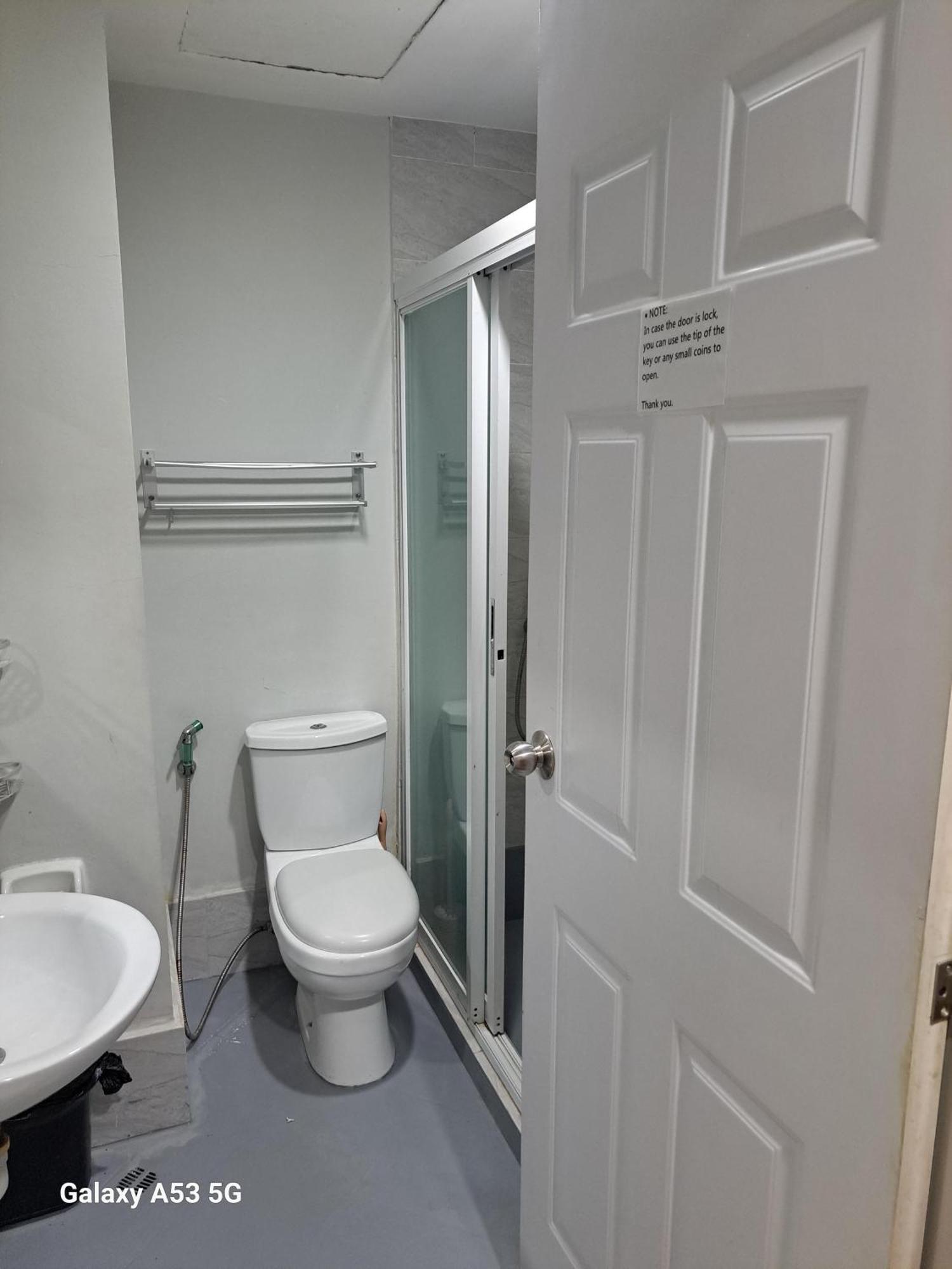 Comfy Unit 5mins From Mactan Airport+netflix Apartment *